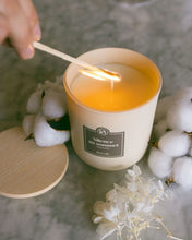 Carica l'immagine nel visualizzatore di Gallery, Candela Silence au sommet - Candle