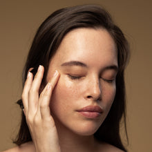 Carica l'immagine nel visualizzatore di Gallery, Contorno Occhi anti-gonfiore Anoint H2O - 30ml