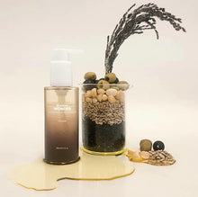 Carica l'immagine nel visualizzatore di Gallery, Black Rice Moisture Deep Cleansing Oil 150ml