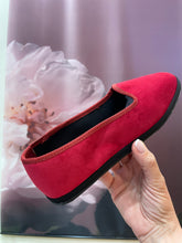 Carica l'immagine nel visualizzatore di Gallery, Friulane Velluto liscio Ciliegia