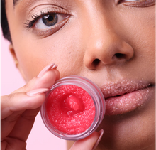 Carica l'immagine nel visualizzatore di Gallery, WINTER BERRIES LIP CARE HOLIDAY GIFT SET