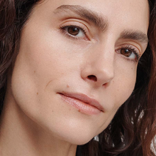 Carica l'immagine nel visualizzatore di Gallery, Rigenerante Crema Illuminante 40ml