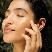 Carica l'immagine nel visualizzatore di Gallery, Fluido invisibile antimacchie SPF50+ 50ml