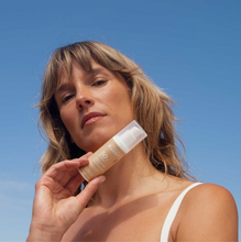 Carica l'immagine nel visualizzatore di Gallery, Crema solare colorata SPF50 ml50