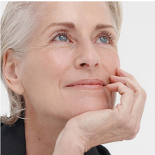 Carica l'immagine nel visualizzatore di Gallery, Rigenerante intensiva Crema per il giorno 40ml
