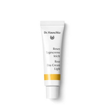 Carica l'immagine nel visualizzatore di Gallery, Crema alla rosa light 5ml
