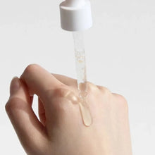Carica l'immagine nel visualizzatore di Gallery, Vitamin C Boosting Serum 30ml