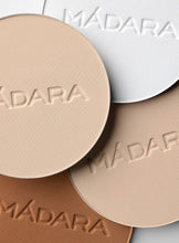 Carica l'immagine nel visualizzatore di Gallery, AIR EQUAL Soft Silk Mineral Powder BEIGE