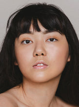 Carica l'immagine nel visualizzatore di Gallery, Soft Glow Foundation SPF15