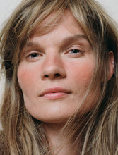 Carica l'immagine nel visualizzatore di Gallery, Magnetic Blush 1 Fierce Flame