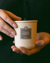 Carica l'immagine nel visualizzatore di Gallery, Candela French baguette - Candle
