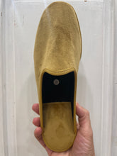 Carica l&#39;immagine nel visualizzatore di Gallery, Friulane Sabot Velluto liscio giallo Senape
