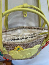 Carica l&#39;immagine nel visualizzatore di Gallery, COCOA TEDDY BASKET
